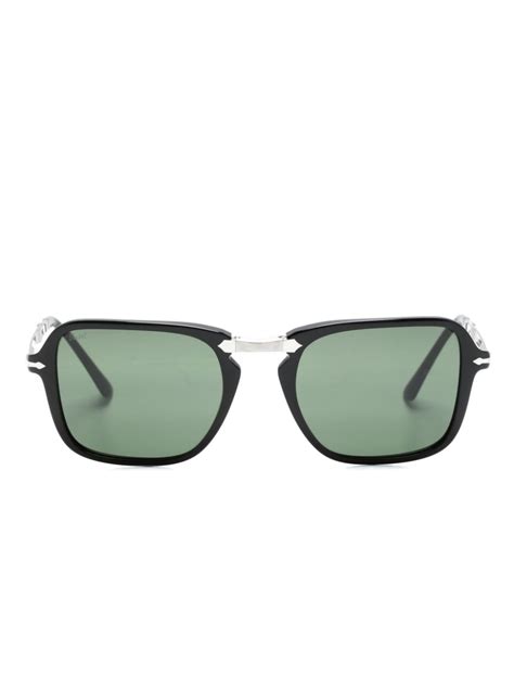 square frame tinted lens sunglasses.